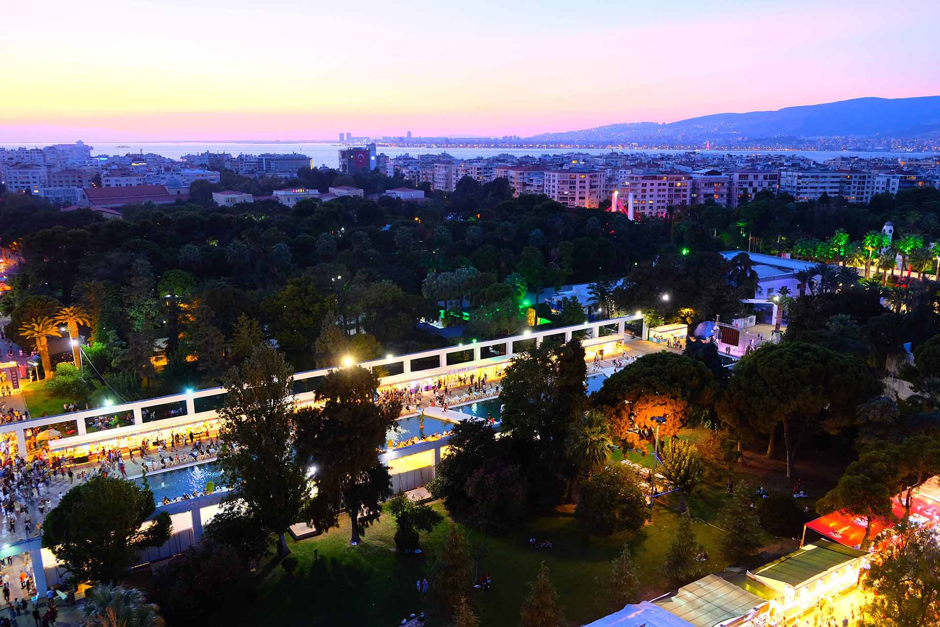 İEF’te Kemeraltı Sokağı Yüz Binleri Ağırladı 6
